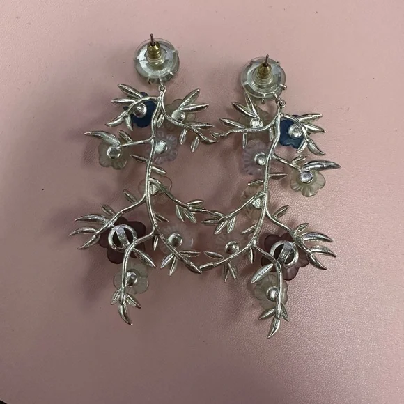 COPY - Nicola Bathie Belgravia chinoiserie vine earrings - Picture 4 of 5